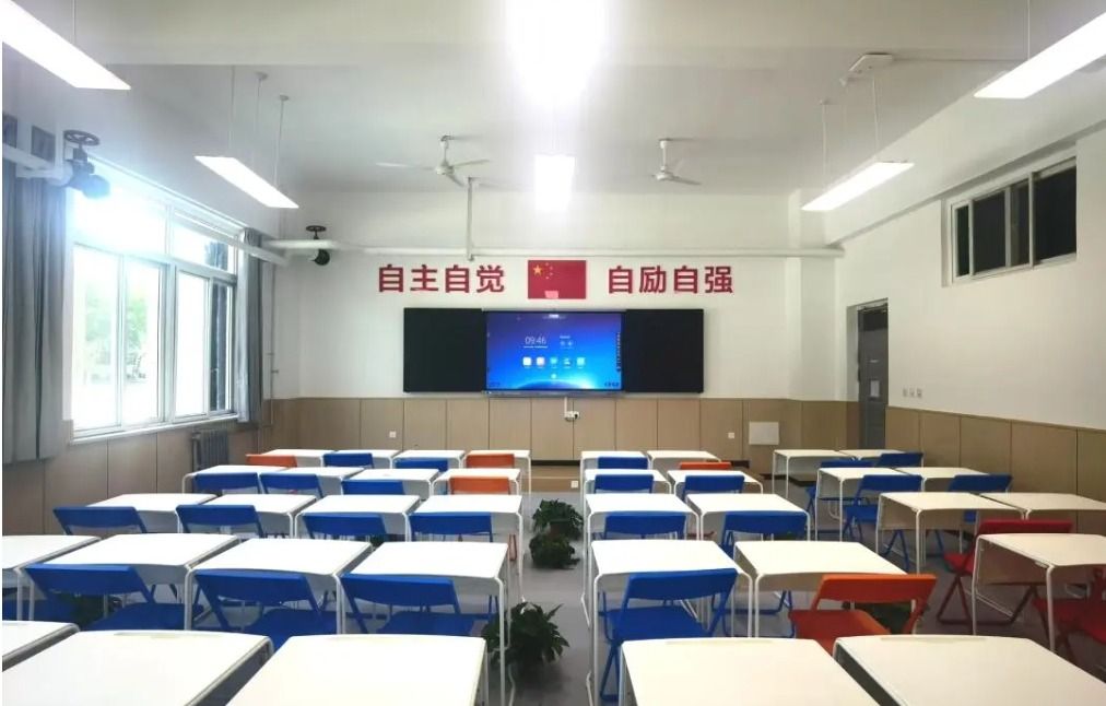 告别刻板印象，解锁校园生活的“新标配”！