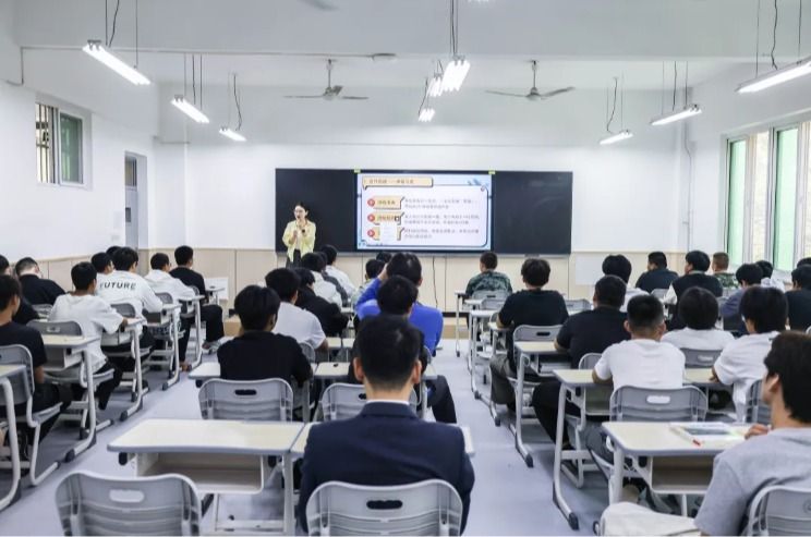 开学第一课 | 拼搏逐梦新征程！
