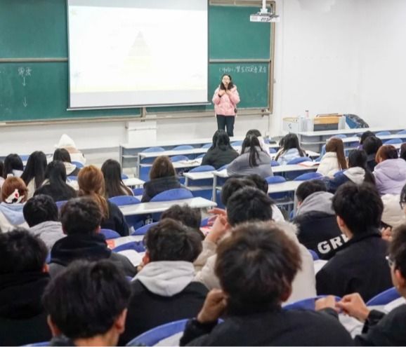 开学第一课 | 点亮新学期，开启新征程