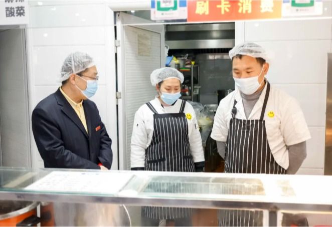 严抓开学新风貌 筑牢校园安全线——我校开展2026年春季学期开学工作大检查
